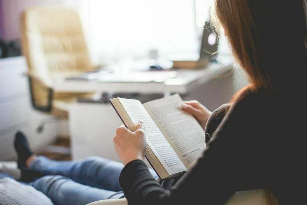 10 ways to read more and more